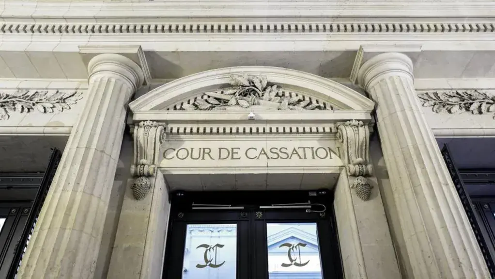 Fronton de la cour de cassation